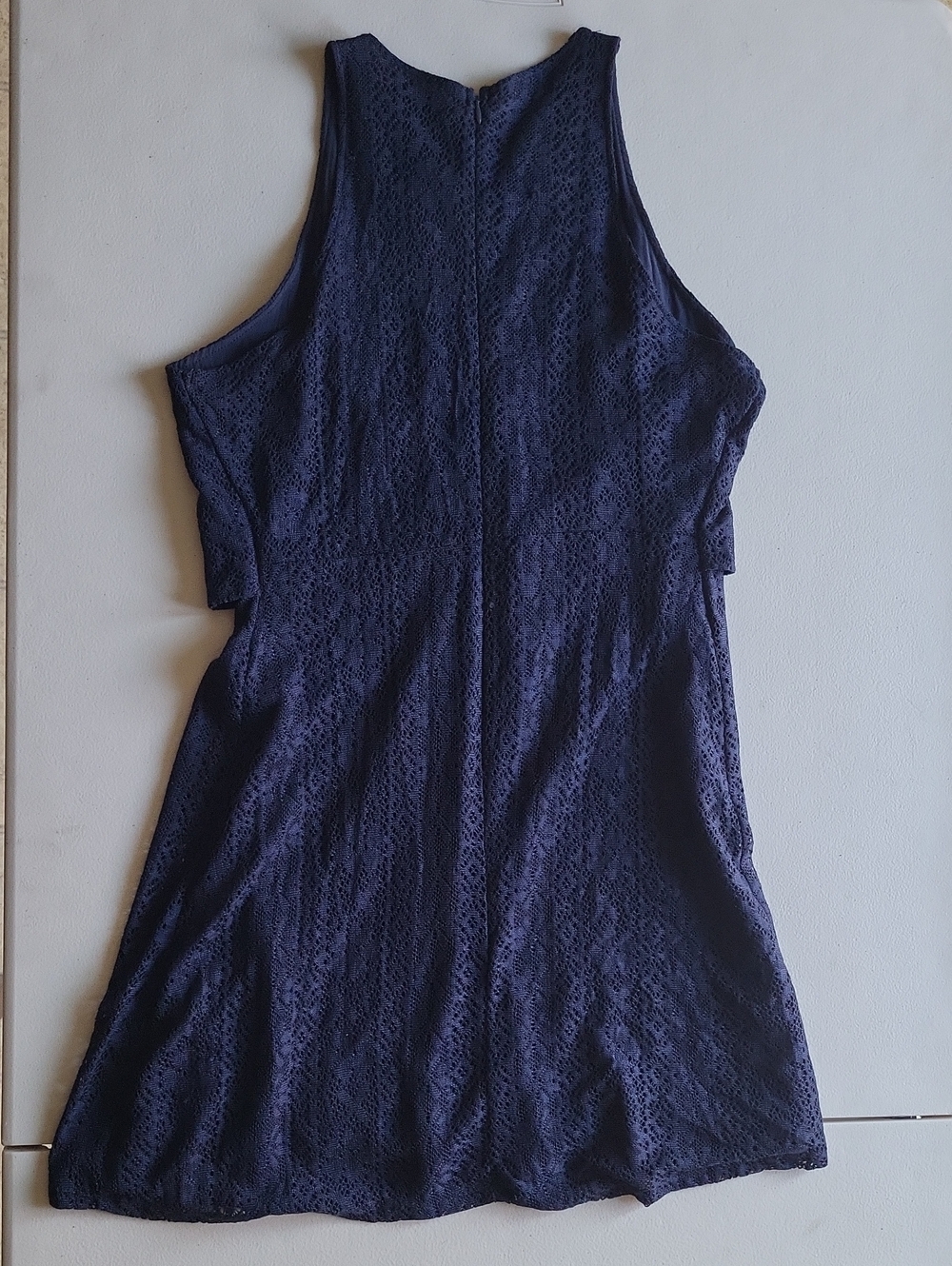 Abercrombie & Fitch Navy Lace Sleeveless Dress - Picture 2 of 4
